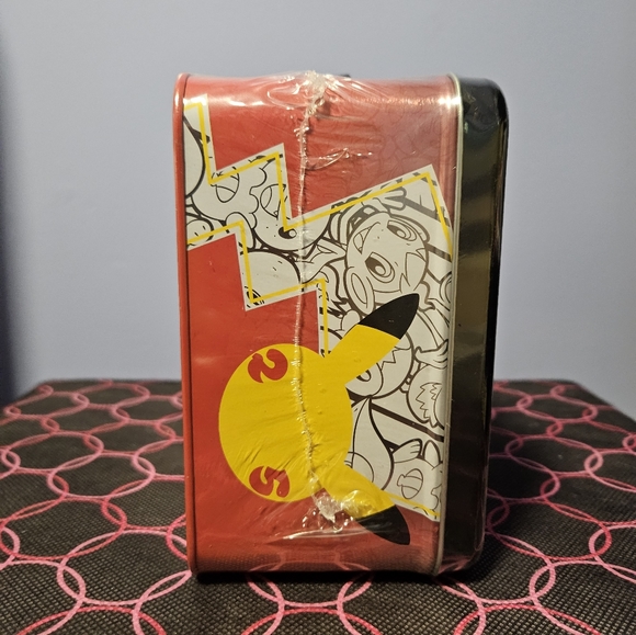 Pokemon Celebrations Collector Chest - Picture 4 of 8